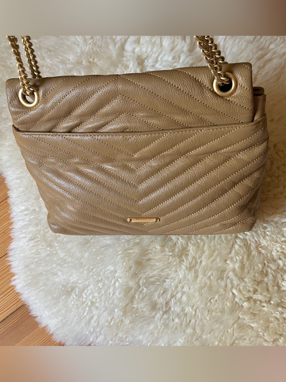 Rebecca Minkoff Edie Flap Chevron Quilted Leather Shoulder Bag in Tan - Picture 5 of 16